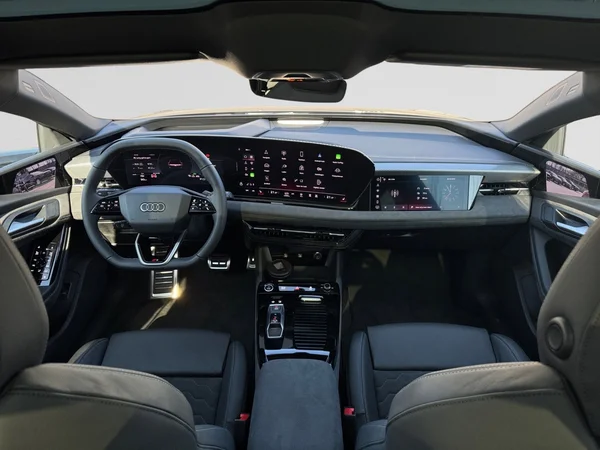 AUDI A6 Avant e-tron (2025) — foto 2 van 25