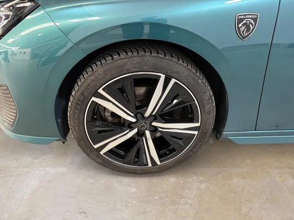Peugeot 308 (2022) — foto 2 van 29