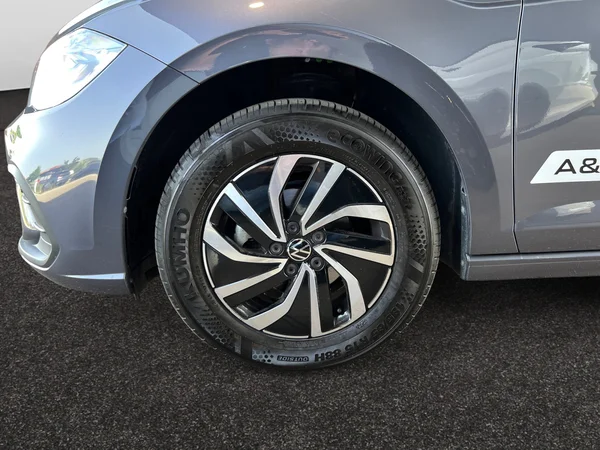 VOLKSWAGEN Polo (2025) — foto 8 van 16