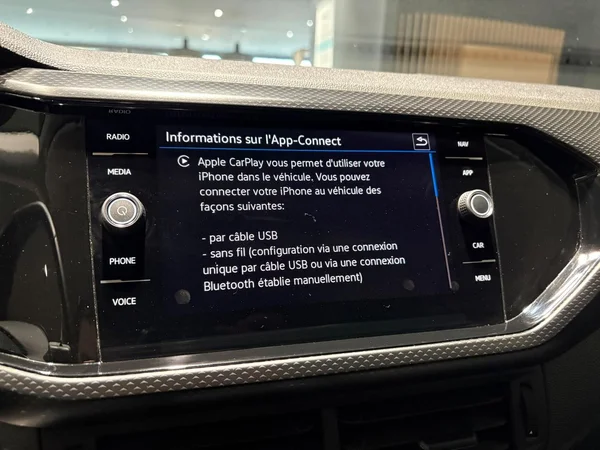 VOLKSWAGEN T-Cross (2024) — foto 7 van 18