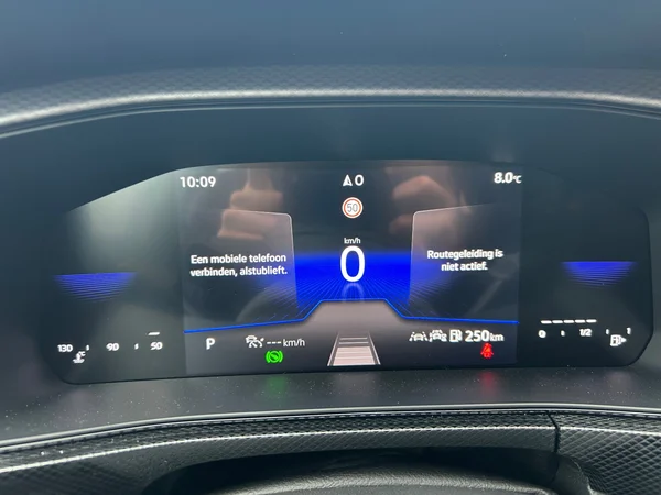 VOLKSWAGEN T-Cross (2024) — foto 16 van 16