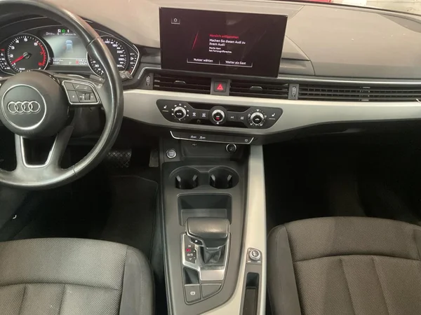 AUDI A4 SW (2023) — foto 3 van 21