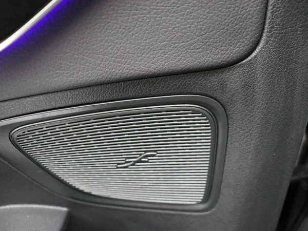 Mercedes-Benz C-Klasse (2023) — foto 19 van 33