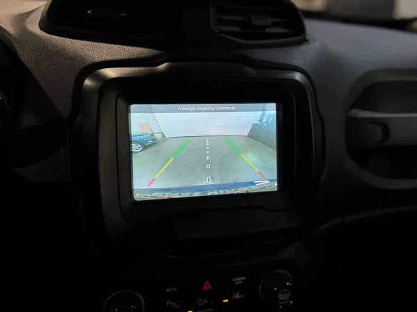 Jeep Renegade (2020) — foto 3 van 17