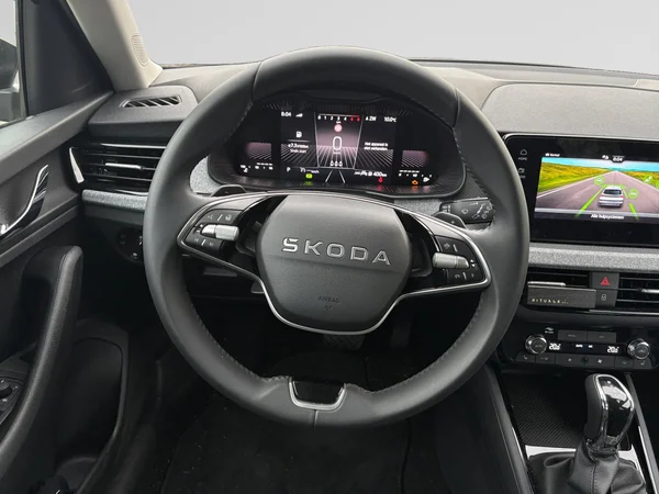 SKODA Kamiq (2026) — foto 9 van 23