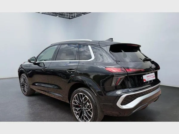 AUDI Q3 SUV e-hybrid (2026) — foto 25 van 26