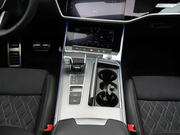AUDI S7 Sportback (2022) — foto 10 van 32