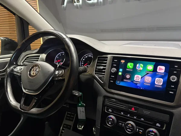 Volkswagen Golf (2020) — foto 10 van 28