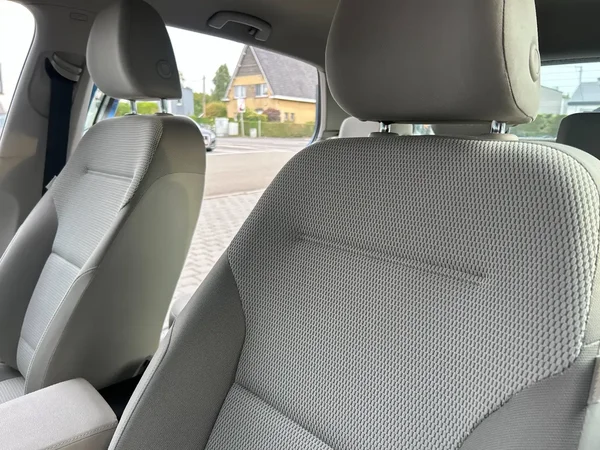 Volkswagen Golf (2013) — foto 18 van 19