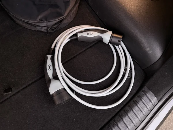 KIA Cee'd (2022) — foto 21 van 30