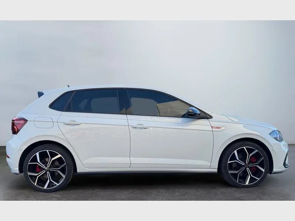 Volkswagen Polo GTI (2023) — foto 21 van 27