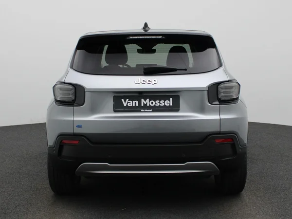 Jeep Avenger (2024) — foto 39 van 42