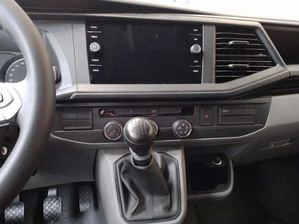 VOLKSWAGEN Transporter T6.1 1200 Fourgon Swb Dsl (2024) — foto 4 van 23