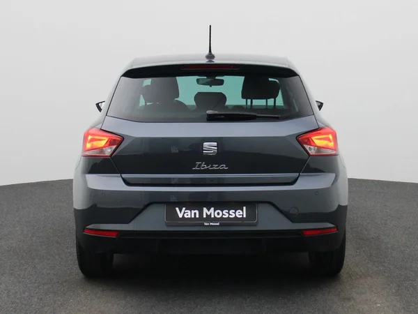 SEAT Ibiza (2023) — foto 34 van 38