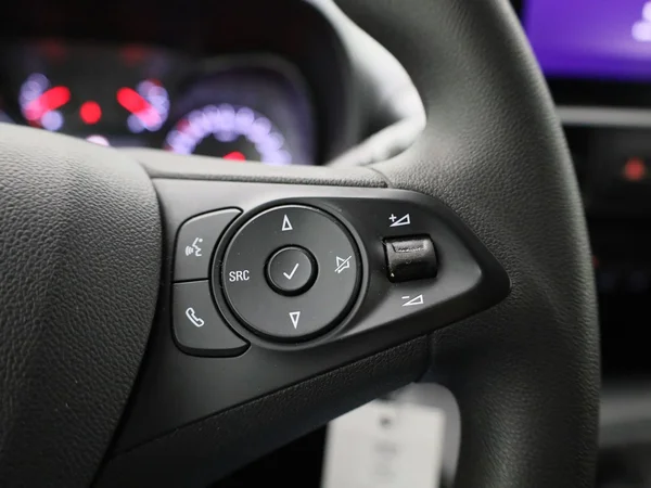 Opel Combo Life (2023) — foto 5 van 35