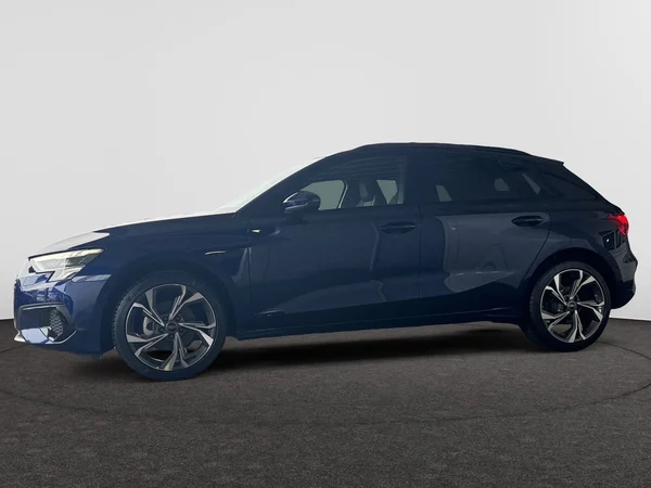 AUDI A3 Sportback (2025) — foto 17 van 22
