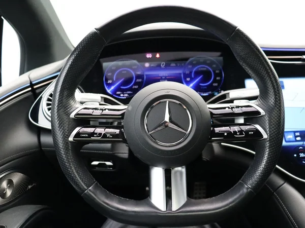 Mercedes-Benz EQS (2023) — foto 10 van 38