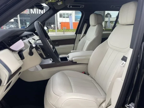 Land Rover Range Rover (2025) — foto 22 van 37