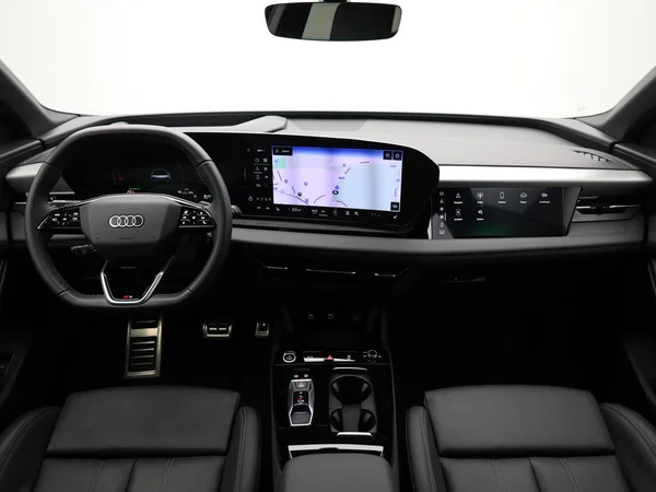 AUDI Q6 e-tron (2026) — foto 26 van 27