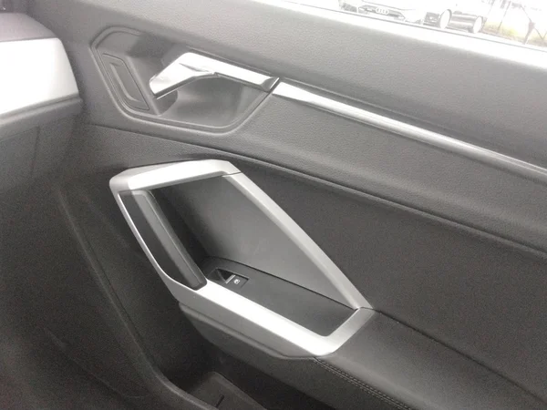 AUDI Q3 PHEV (2021) — foto 9 van 24