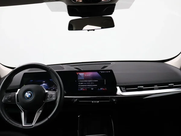 BMW iX1 (2023) — foto 10 van 25