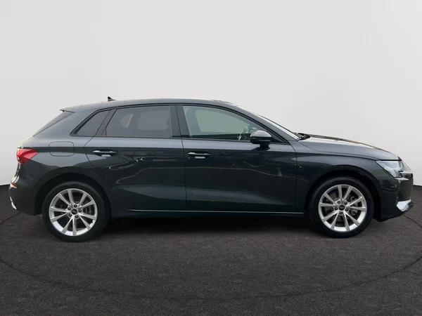 AUDI A3 Sportback PHEV (2025) — foto 21 van 24