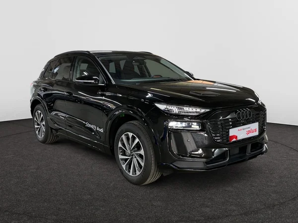 AUDI Q6 e-tron (2026) — foto 1 van 23