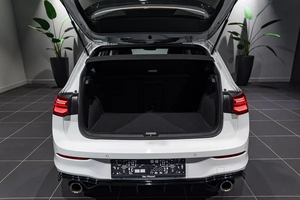 Volkswagen Golf (2020) — foto 21 van 40