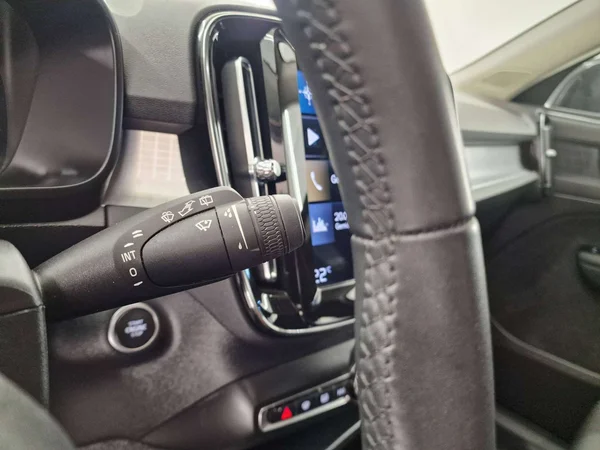 Volvo XC40 (2022) — foto 6 van 15