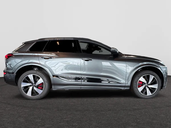 AUDI Q6 e-tron (2025) — foto 10 van 21