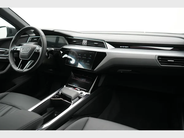AUDI Q8 e-tron (2025) — foto 23 van 34