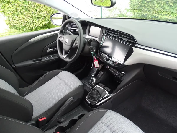 Opel Corsa (2024) — foto 6 van 24