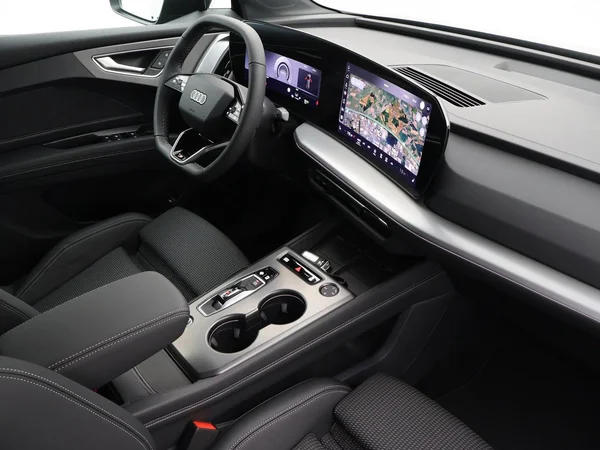 AUDI Q4 e-tron (2026) — foto 15 van 21
