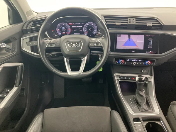 AUDI Q3 Sportback (2020) — foto 19 van 36