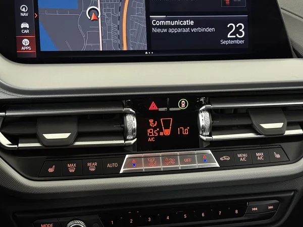BMW 1-SERIE (2022) — foto 18 van 30