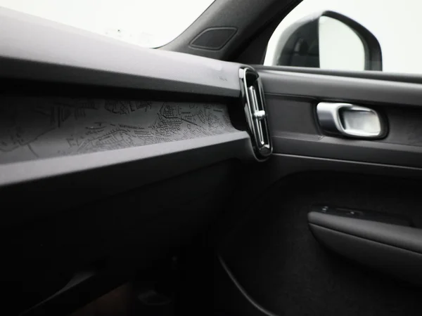 Volvo XC40 (2023) — foto 20 van 40