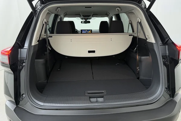 Nissan X-Trail (2026) — foto 15 van 19