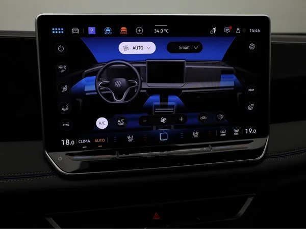 VOLKSWAGEN Tiguan (2025) — foto 11 van 24