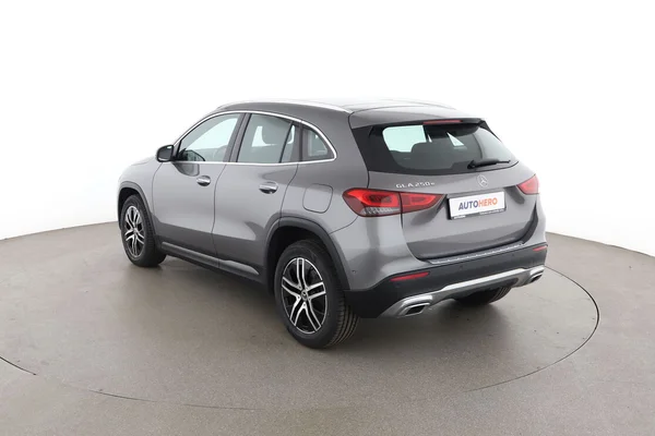 Mercedes-Benz GLA-Klasse (2021) — foto 10 van 16