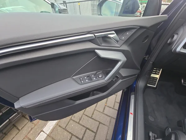 AUDI A3 Sportback PHEV (2025) — foto 10 van 24