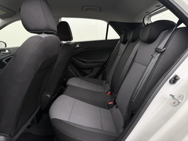 HYUNDAI i20 (2019) — foto 5 van 24