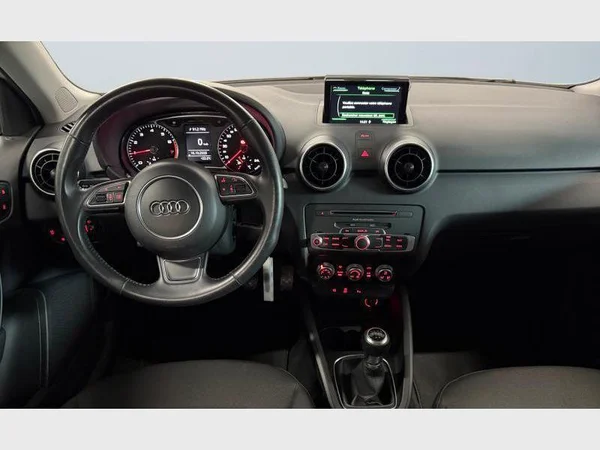 AUDI A1 Sportback (2017) — foto 2 van 24