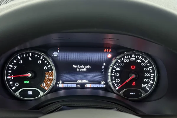 Jeep Renegade (2023) — foto 30 van 30