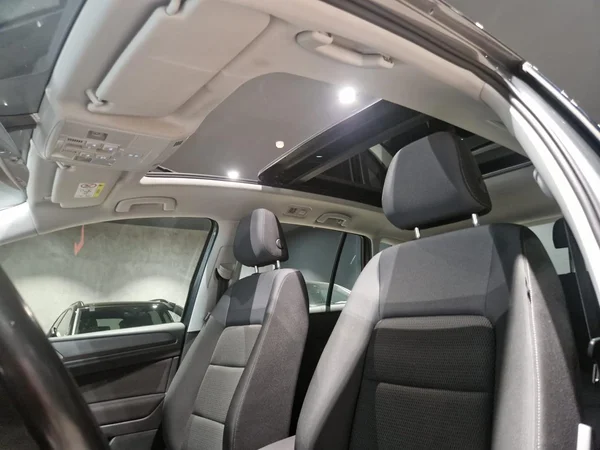 VOLKSWAGEN Golf Sportsvan (2020) — foto 10 van 26