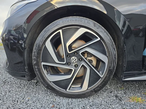VOLKSWAGEN ID.7 (2024) — foto 13 van 37