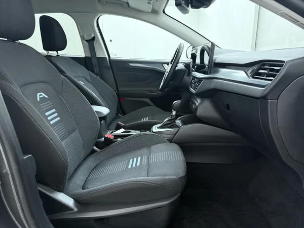 Ford Focus Clipper Active (2024) — foto 22 van 24