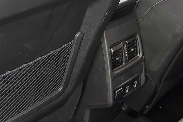 Renault Arkana E-TECH (HEV) (2022) — foto 4 van 36