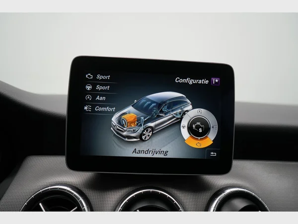 MERCEDES-BENZ CLA 180 (2019) — foto 22 van 22