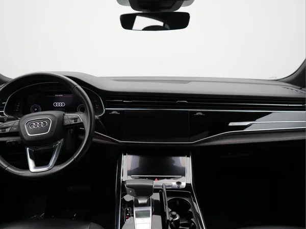 AUDI Q8 Dsl (2019) — foto 5 van 29