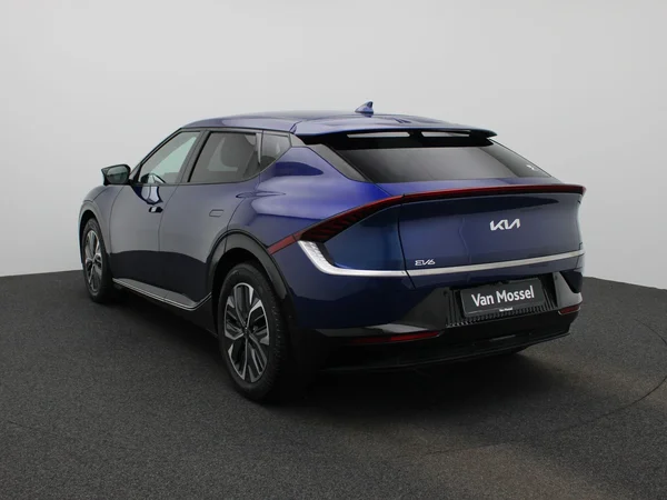 Kia EV6 (2023) — foto 12 van 48